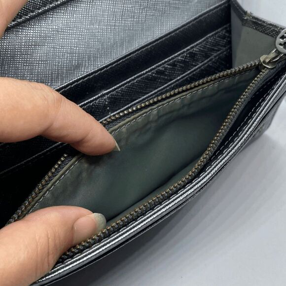 **TORN/FLAWS** Authentic Dark Silver Metallic Tory Burch Long Wallet - Picture 11 of 13